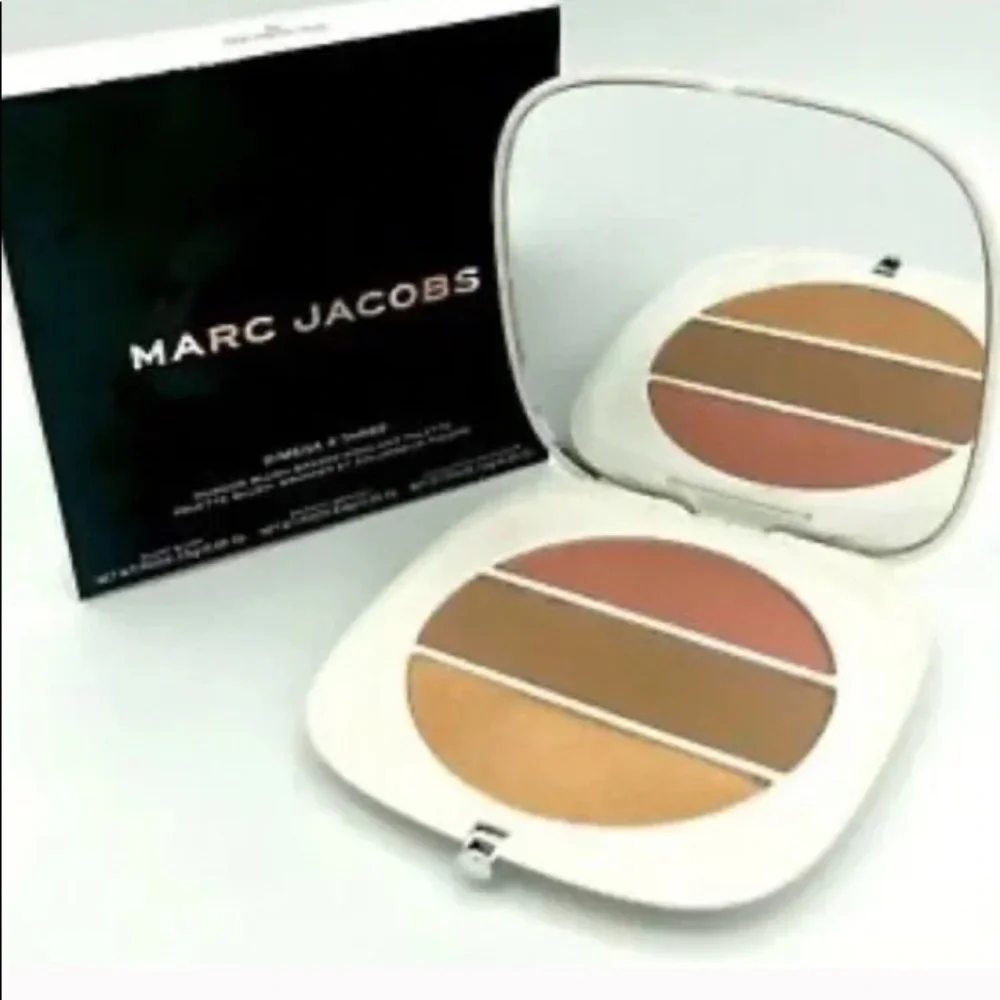 Beautiful Marc Jacob omega x three bronzer new